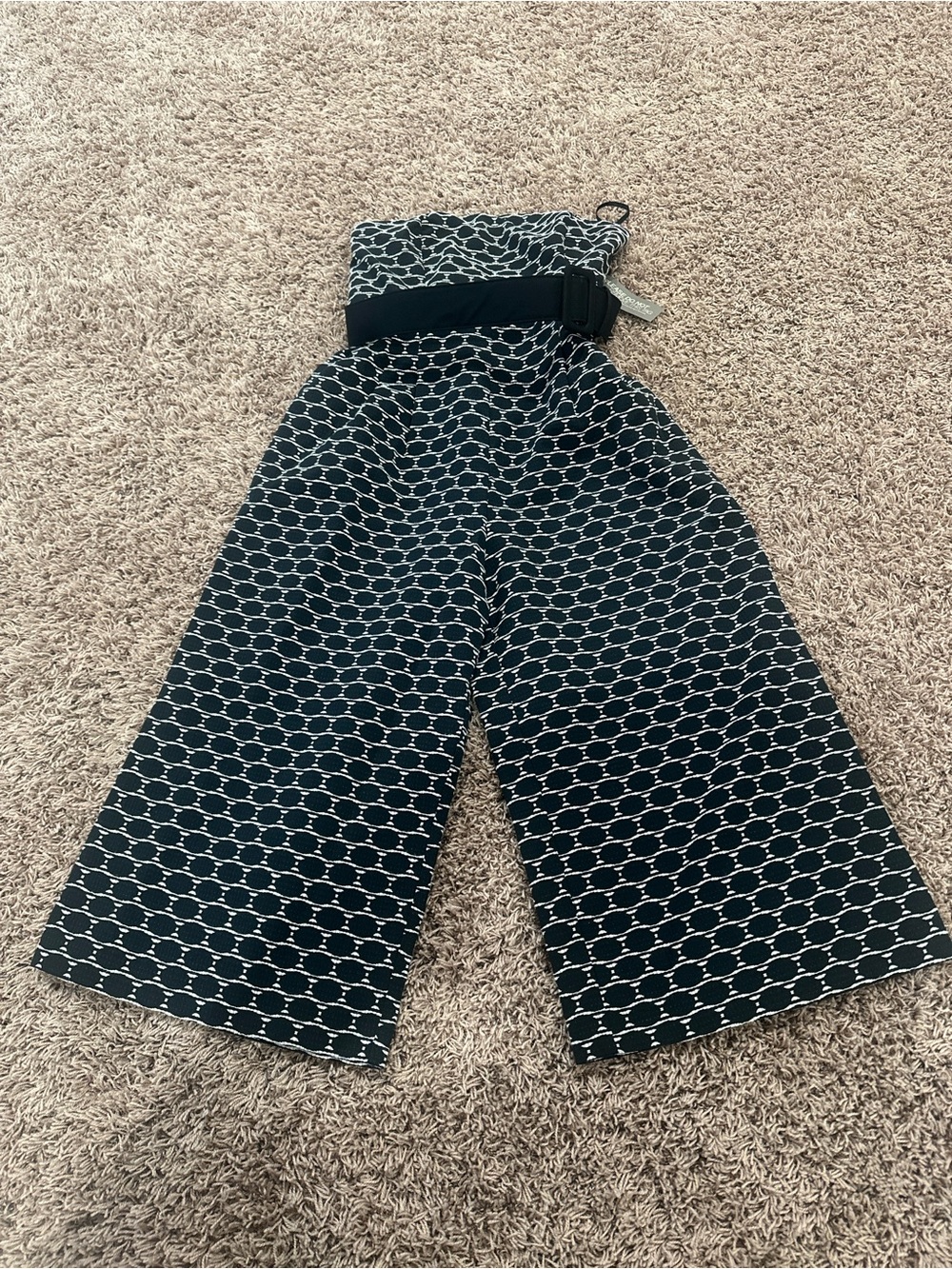 NWT Women’s New York & Company Black and White Wide-Leg Jumpsuit with Belt